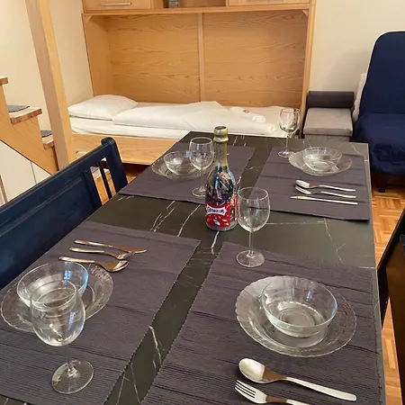 Mariahilfer Location In Apartment *